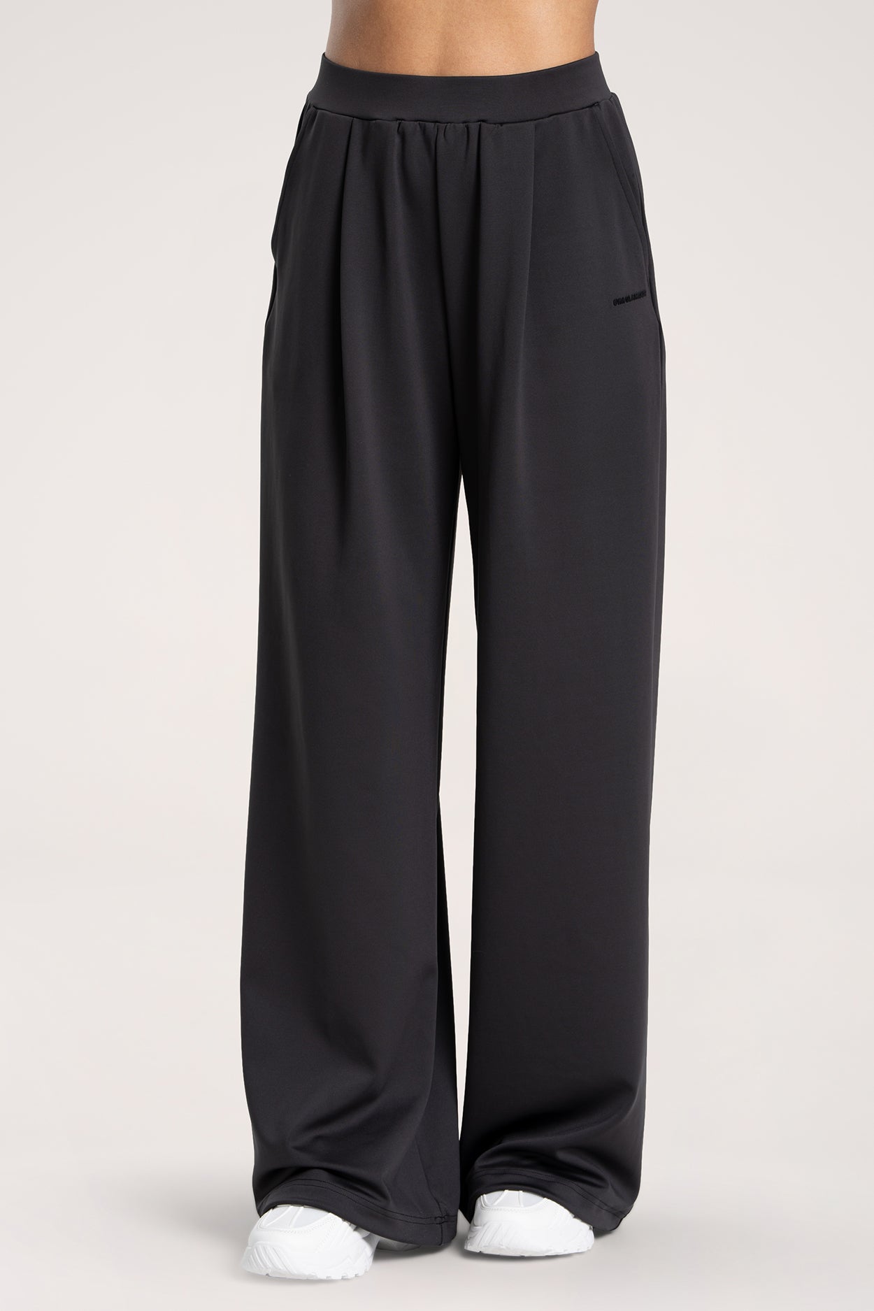 UN1FORM Wide-Hose black