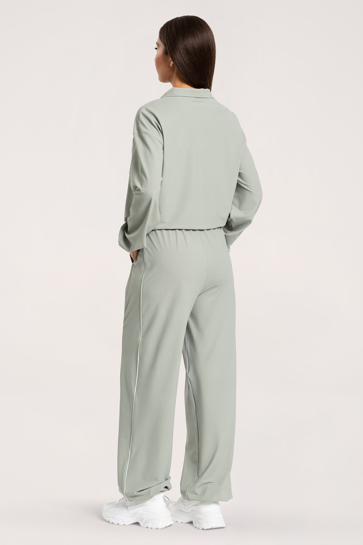 UN1FORM Slick-Sweatshirt olive grey
