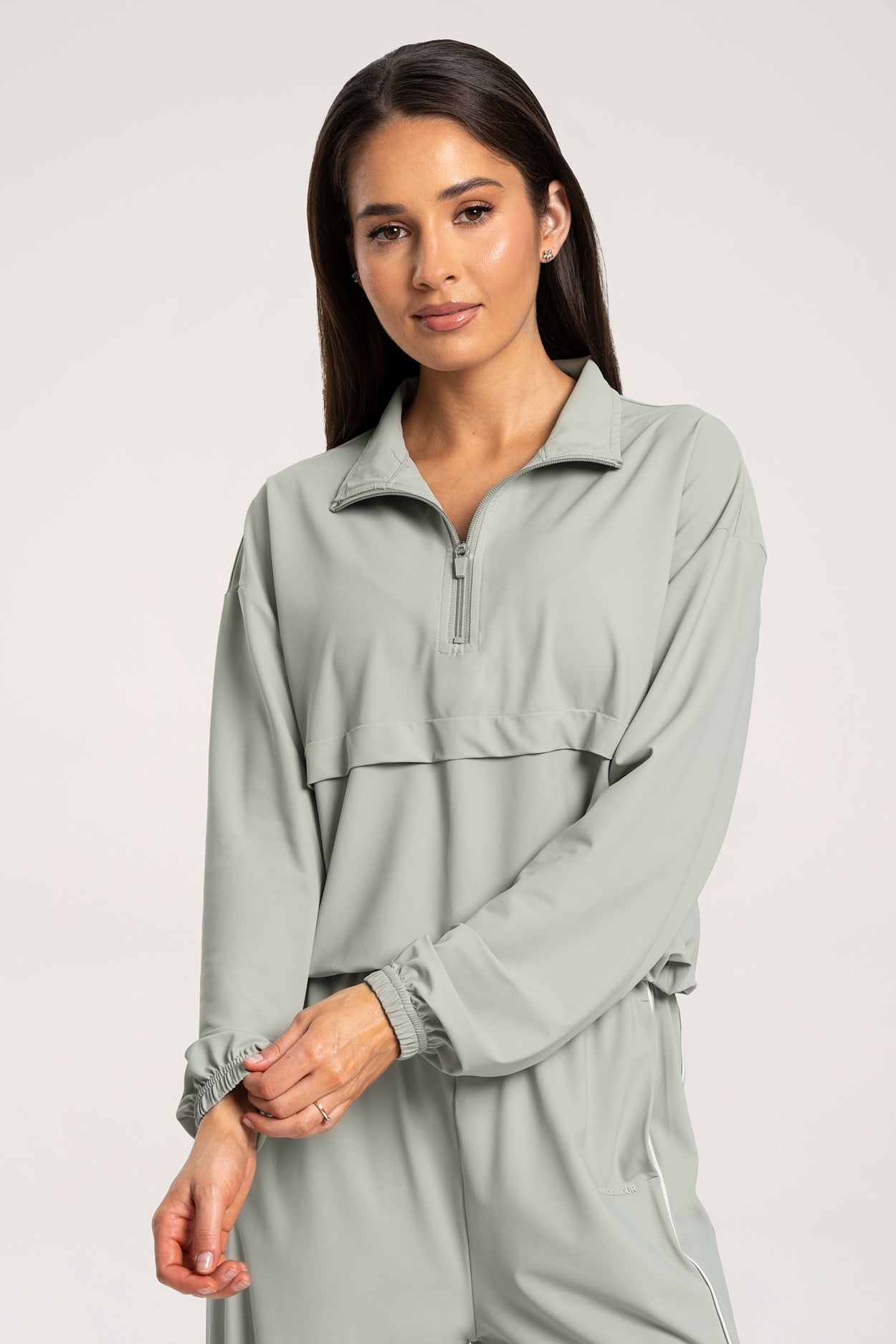 UN1FORM Slick-Sweatshirt olive grey