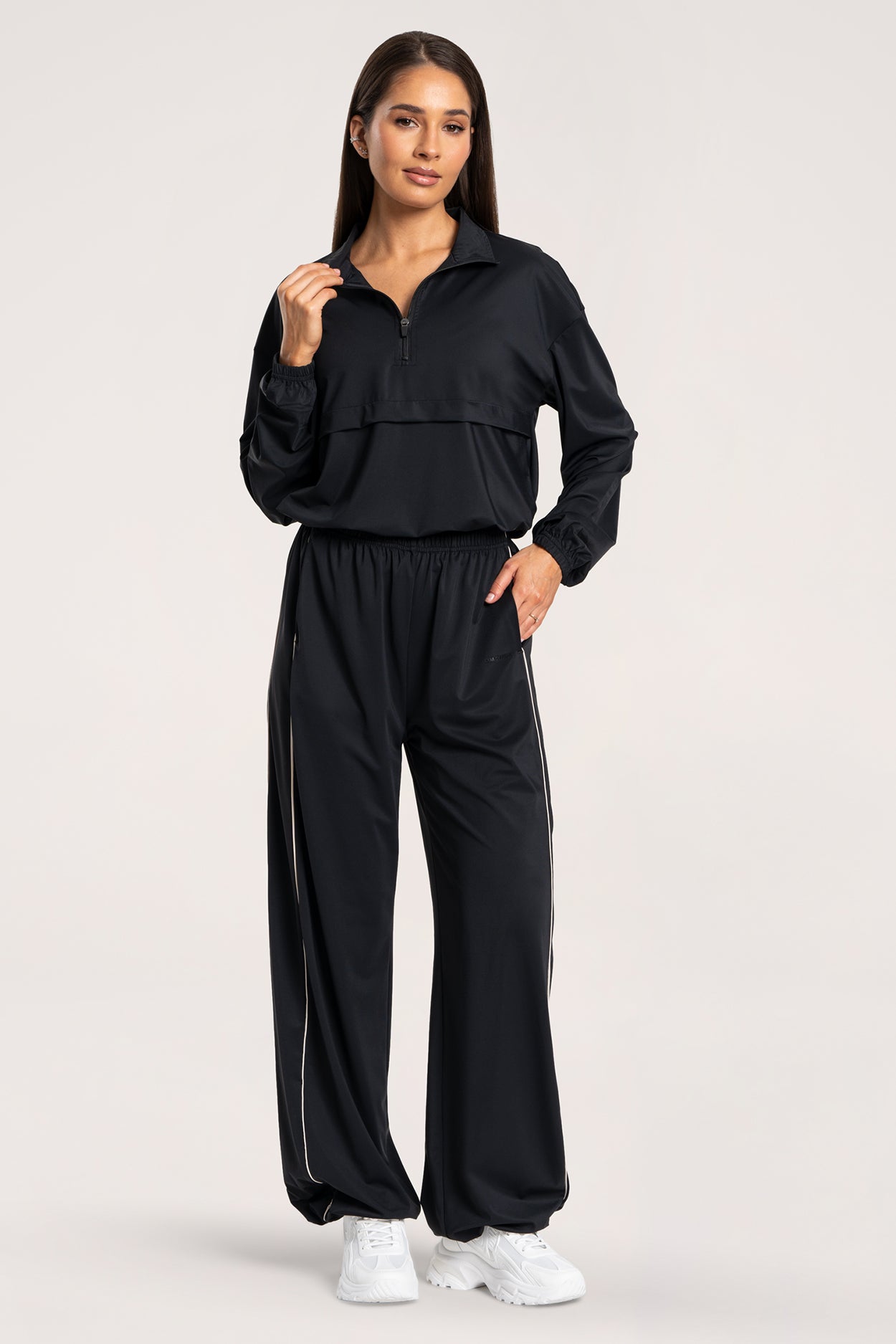 UN1FORM Slick-Sweatshirt black