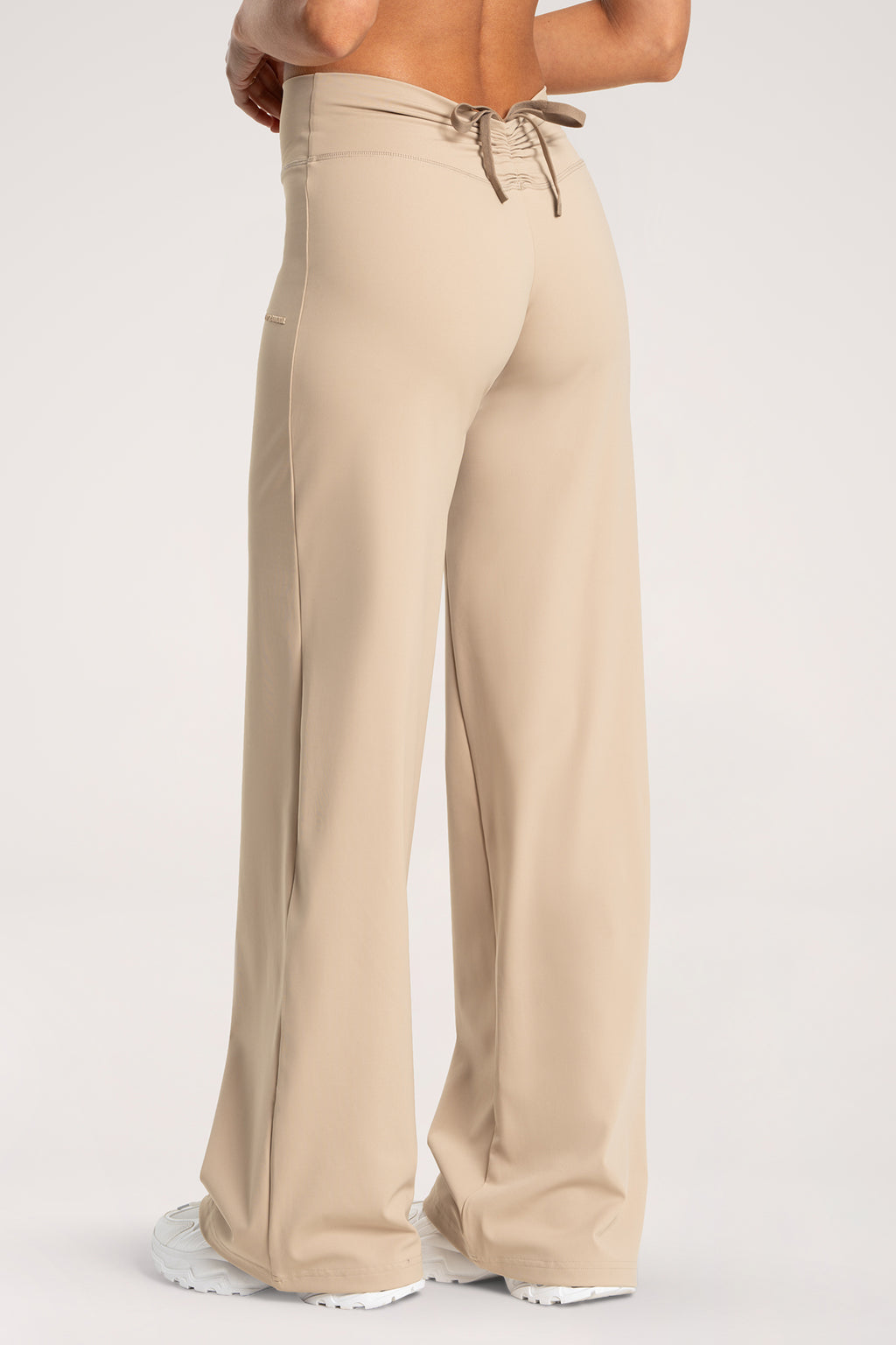 UN1FORM Booty-Tie-Hose sand