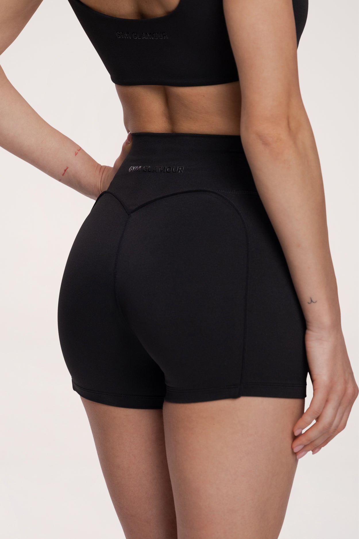Pilates Era Shorts black
