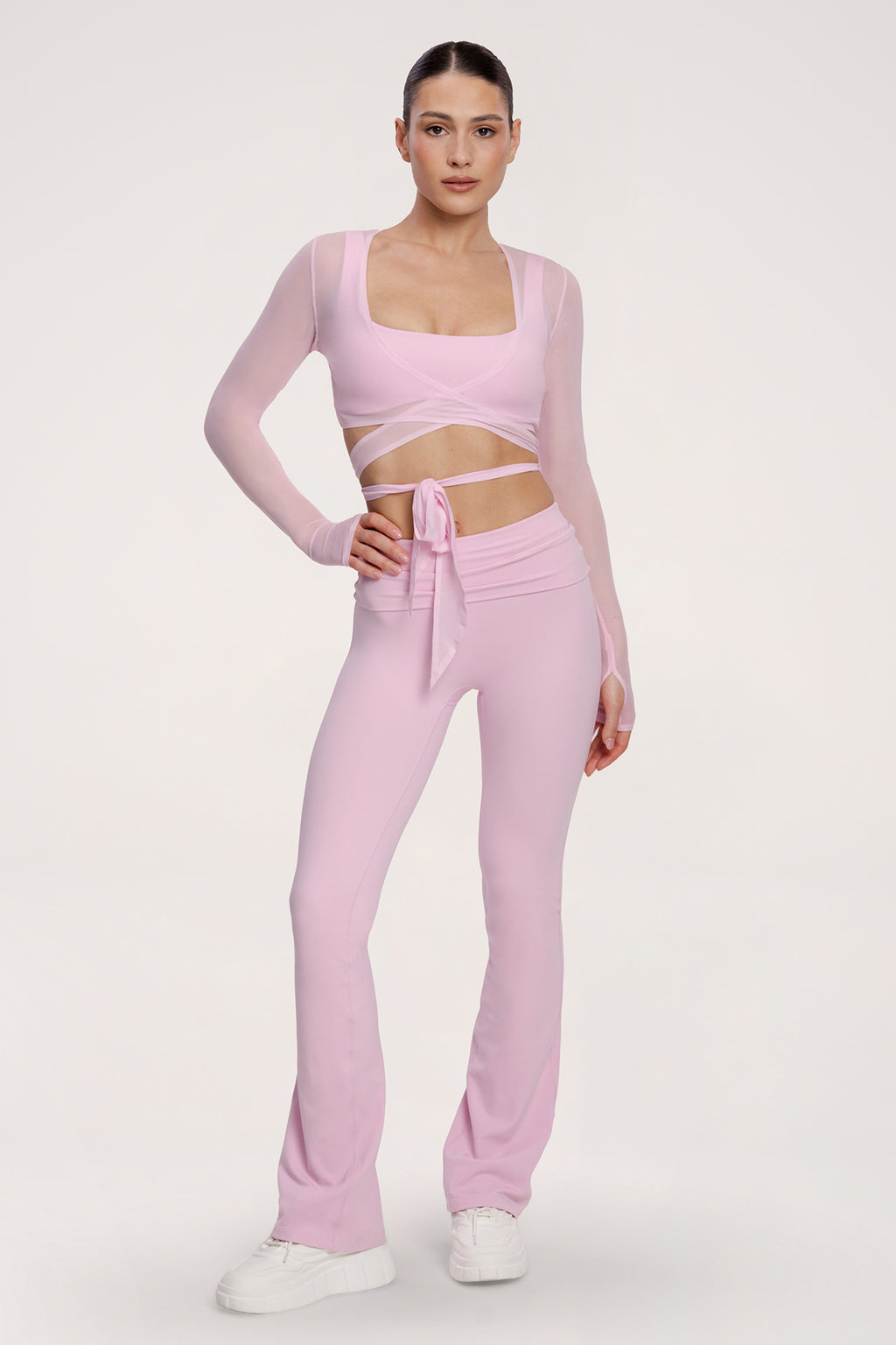 Pilates Era Wrap-Top in Wickeloptik pink