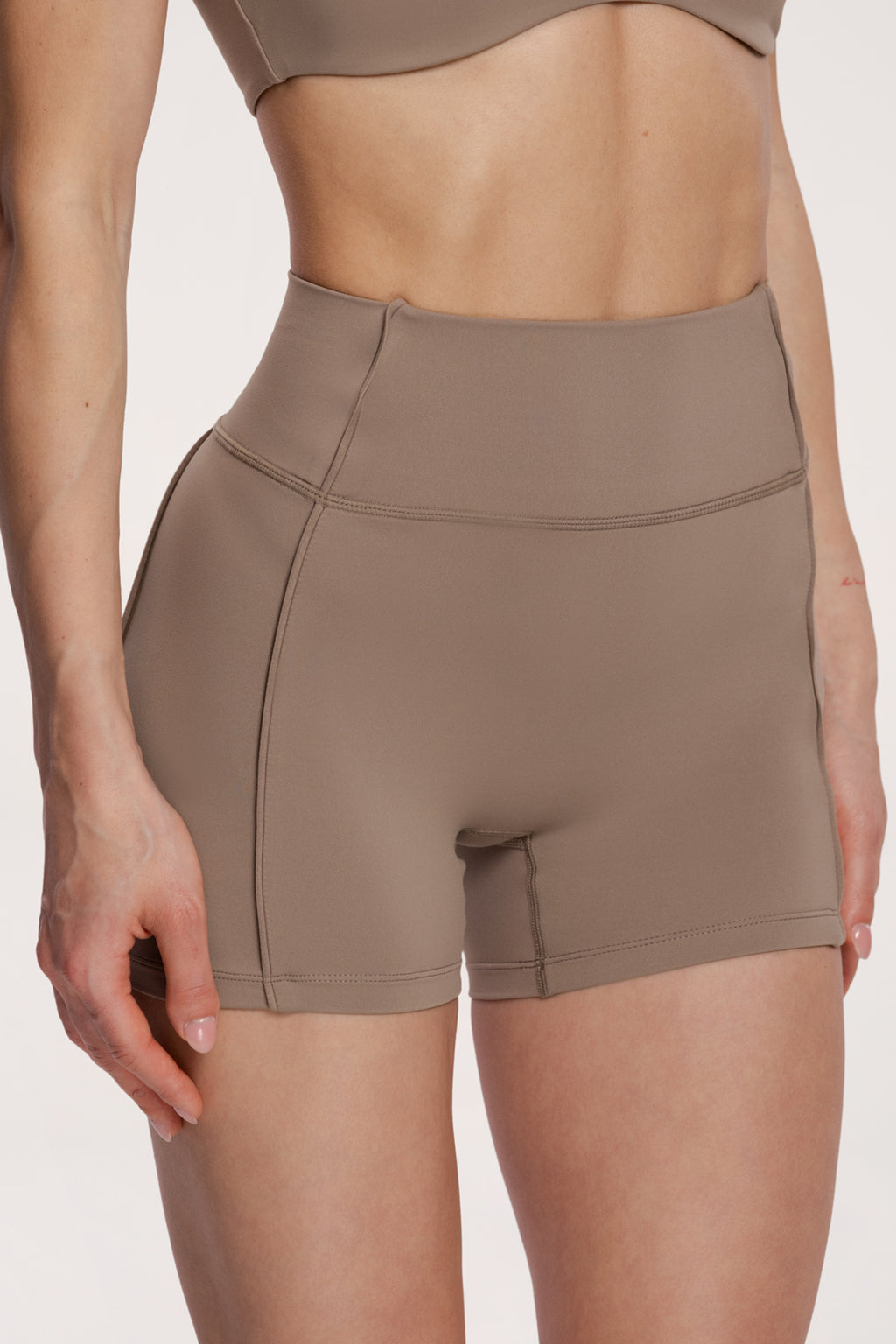 Pilates Era Shorts warm beige
