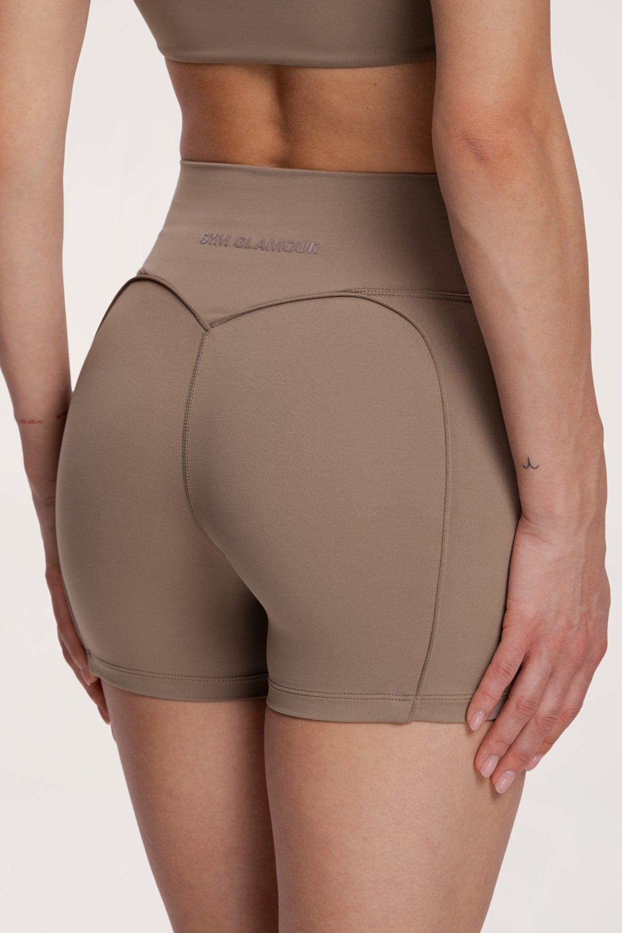 Pilates Era Shorts warm beige