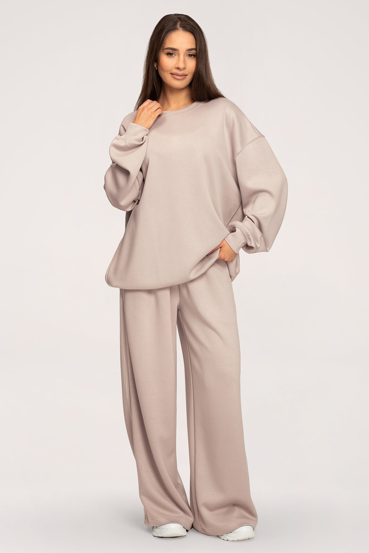 UN1FORM Oversize-Jogginghose beige