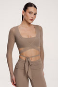Pilates Era Wrap-Top in Wickeloptik warm beige