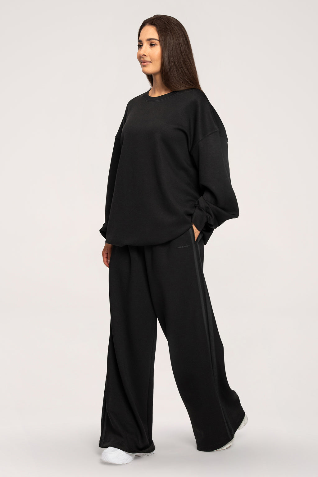 UN1FORM Oversize-Jogginghose black