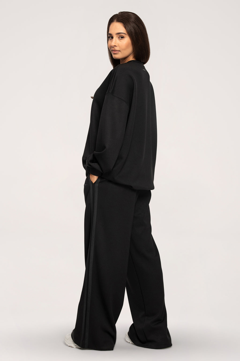 UN1FORM Oversize-Jogginghose black