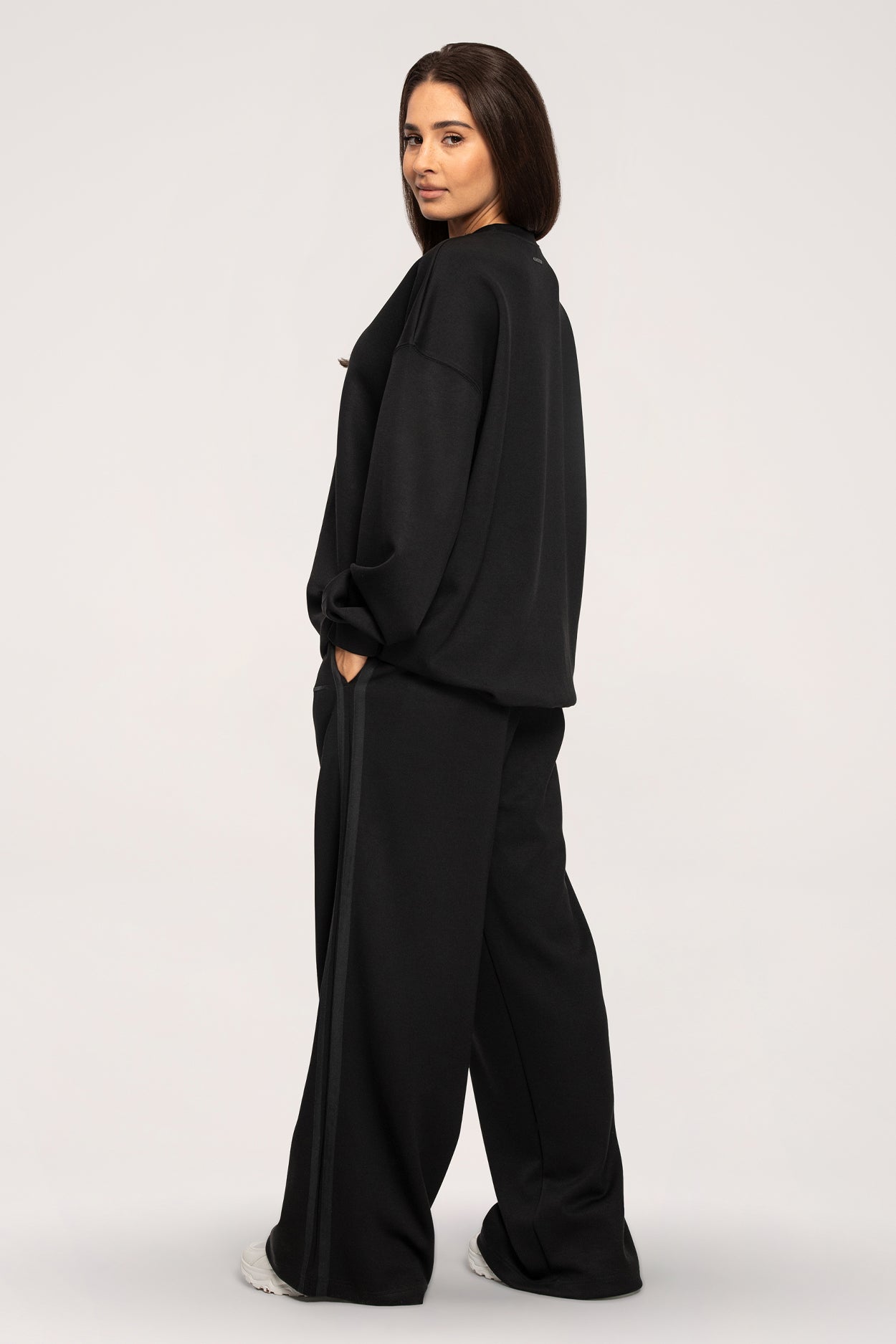 UN1FORM Oversize-Jogginghose black