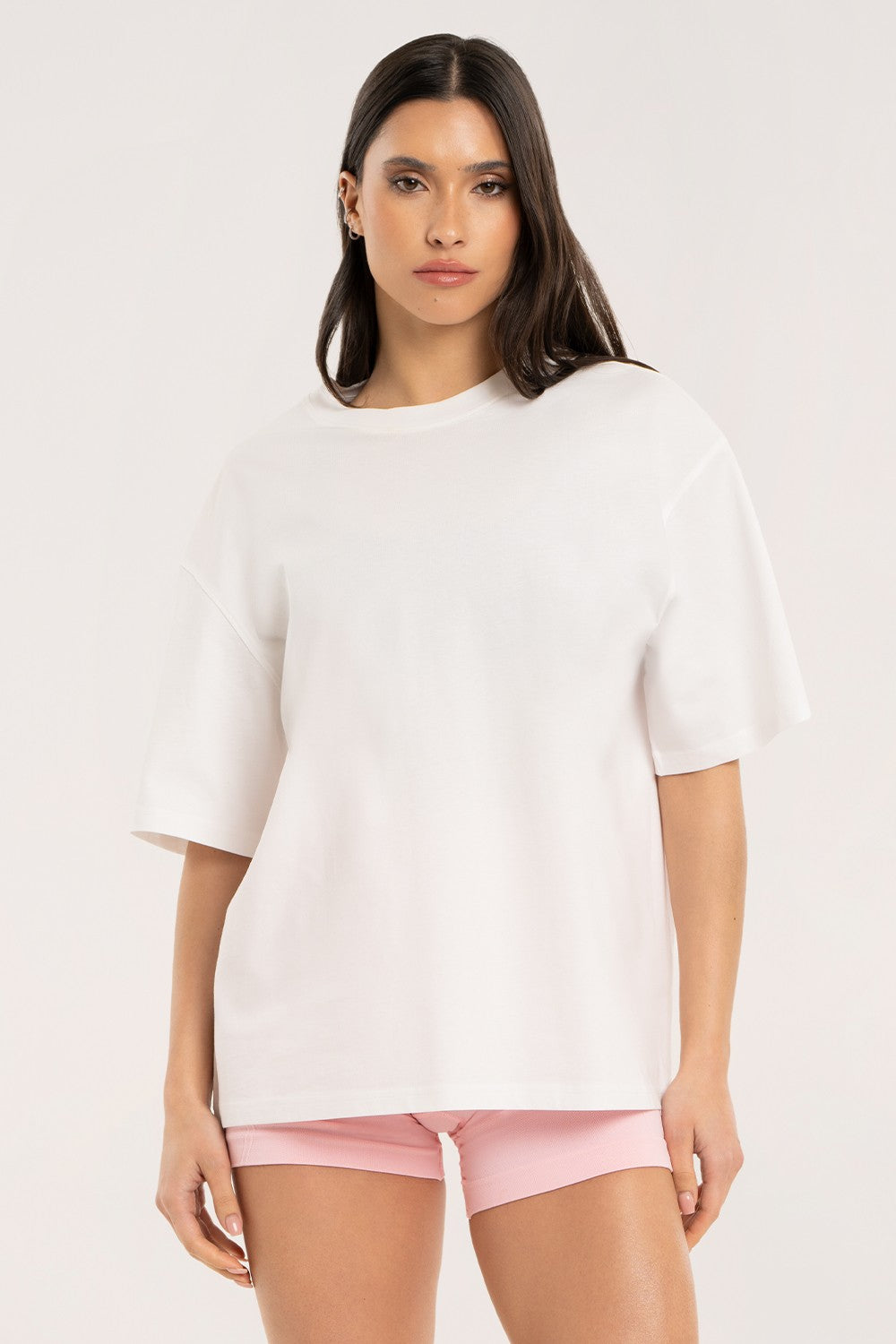T-shirt oversize glutes over dudes