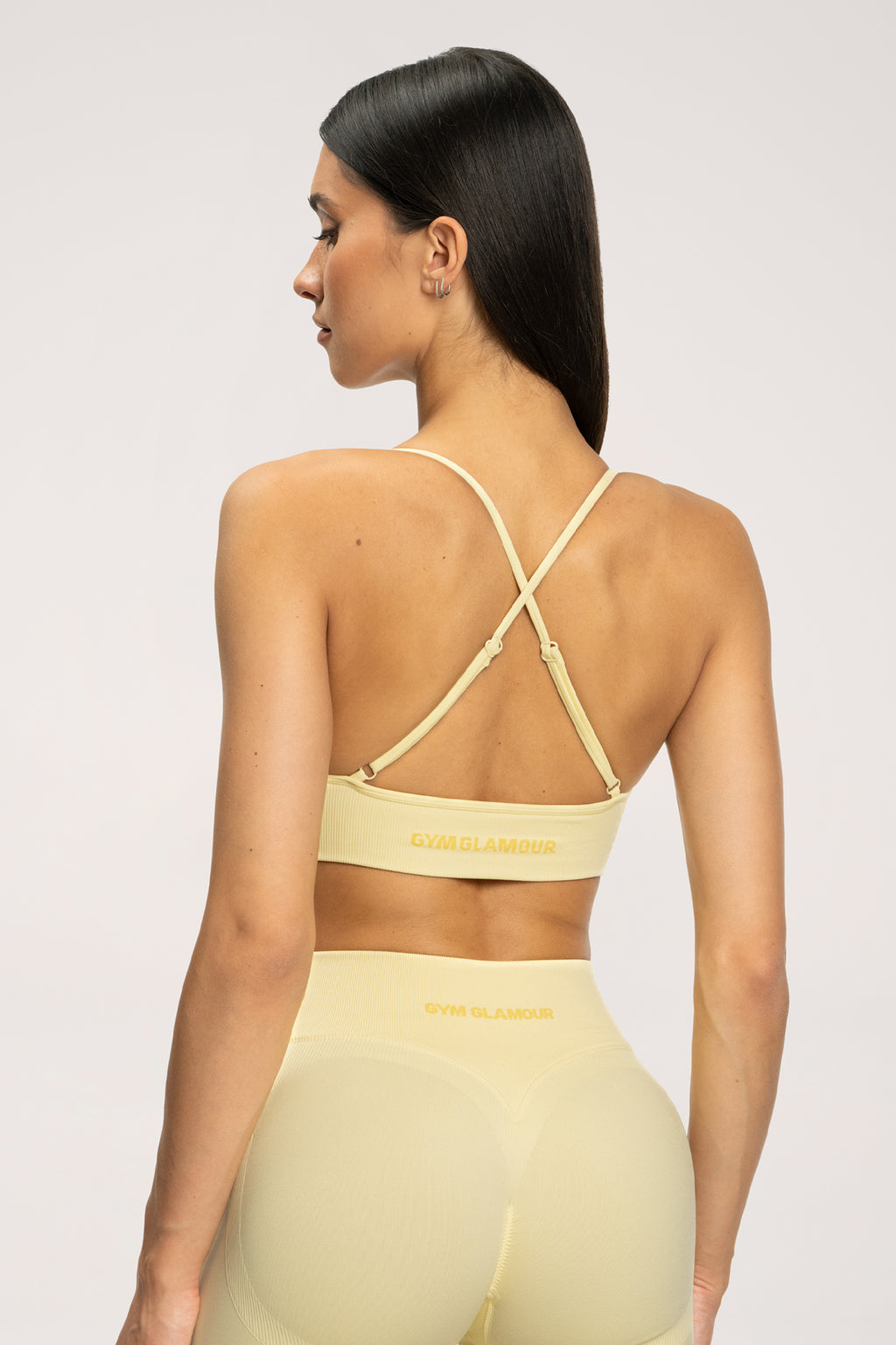 Sport-BH mit tiefem Ausschnitt butter yellow
